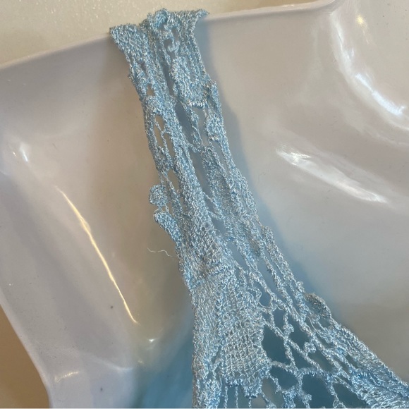 Sirens Light Blue Cowl Neck Lace Racerback Top Size Small - Picture 10 of 16